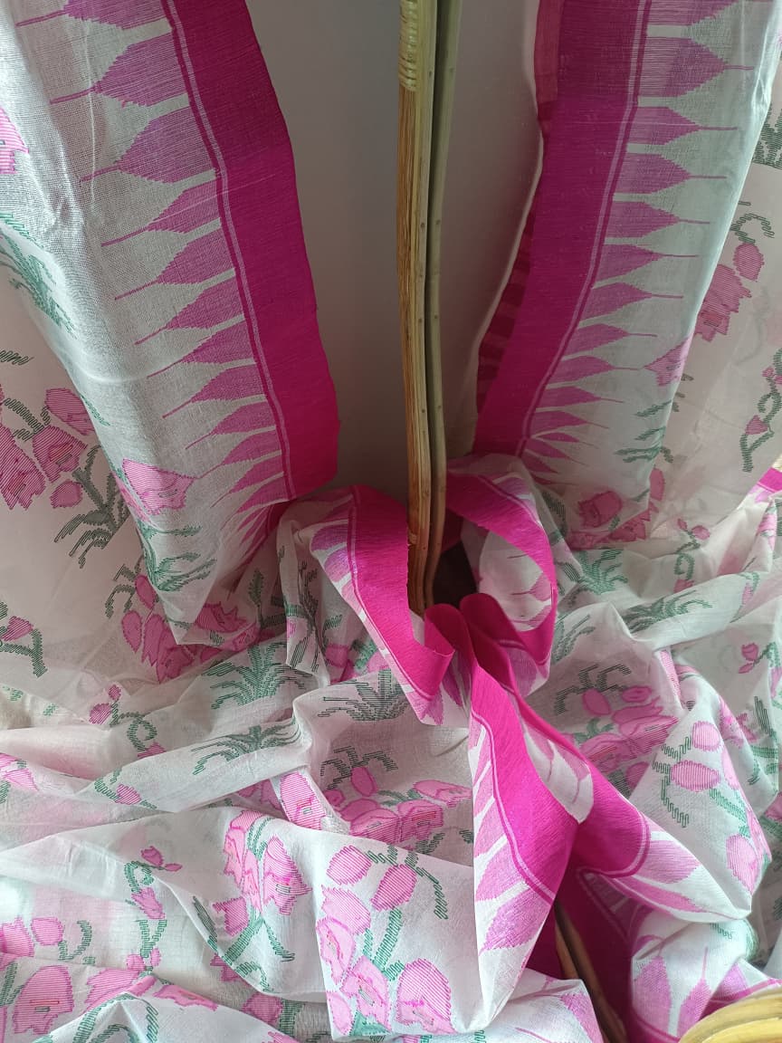 Monipuri Saree: Signatue